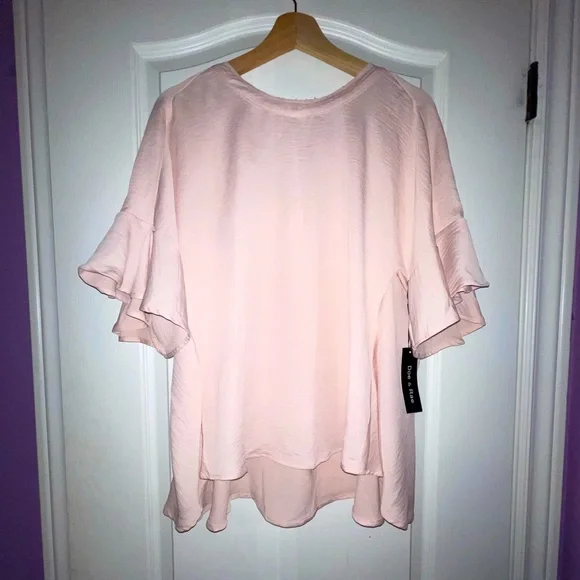Doe & Rae Pink Ruffle Blouse Brand New - Picture 2 of 4